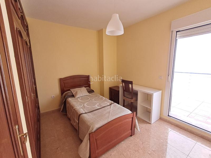 Foto 6f708e42-221d-489e-b18d-0c42f90b17d7. Lloguer casa amb aparcament a Santa Isabel Málaga