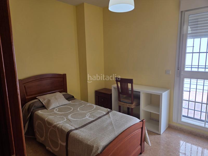 Foto 9e8bf071-aa14-4cd3-b19e-ca16425e70da. Lloguer casa amb aparcament a Santa Isabel Málaga