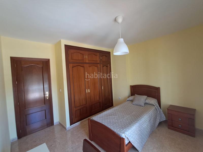 Foto 3bc8973c-e974-43d8-a96b-5708d6764982. Rent house with parking in Santa Isabel Málaga