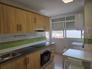 Affitto Appartamento  Calle lope de rueda. Piso estudiantes junto a parada de bus