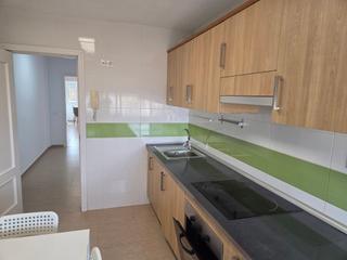 Location Appartement  Calle lope de rueda. Piso estudiantes junto a parada de bus