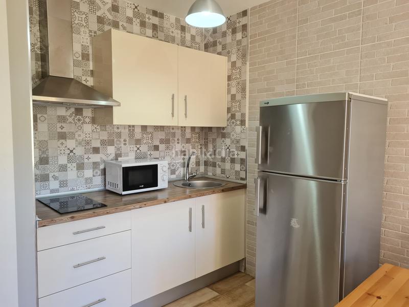 Foto e5f72e48-17b8-46cd-9921-54ef247ec31d. Alquiler apartamento  centrico con patio y terraza en Málaga