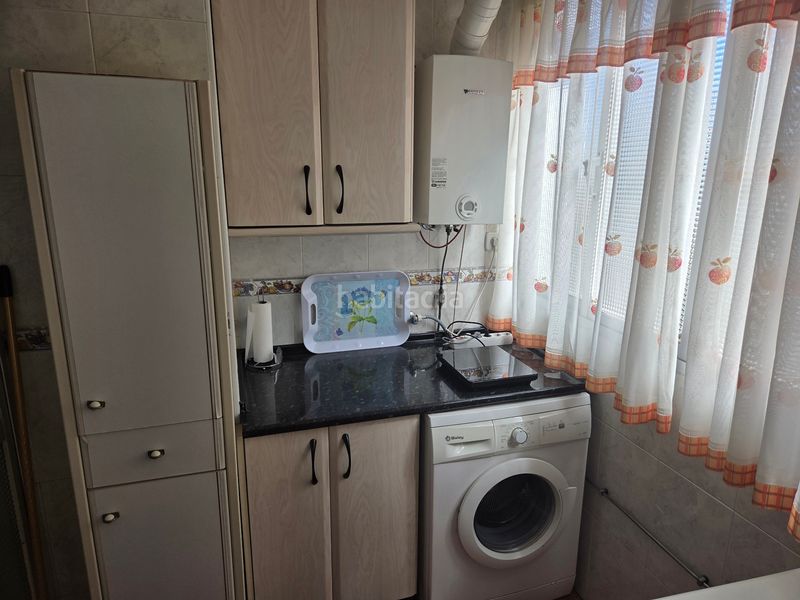 Foto af6f68fa-044e-472f-b493-e2679cee6436. Rent flat in Portada Alta - Pol. Crta. De Cártama Málaga