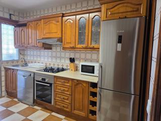 Lloguer Pis  Avenida carlos haya. Piso estudiantes. hospital carlos de haya