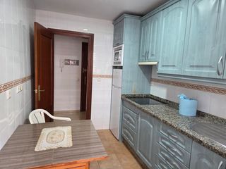 Affitto Appartamento in Calle salitre 23. Piso centrico, cerca del centro y playa - saitre 1300