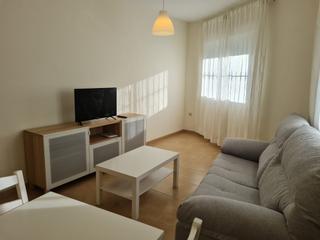 Rent Flat in Los Almendros - El Limonero - El Tomillar. Bonito piso luminoso, cerca de universidad
