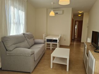 Rent Flat in Los Almendros - El Limonero - El Tomillar. Bonito piso luminoso, cerca de universidad