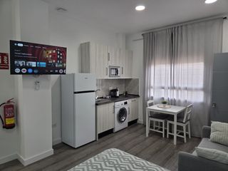 Affitto Piccolo appartamento  Camino del orozco. Apartamentos corta estancia, junio julio agosto