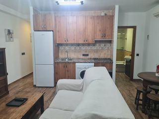 Miete Etagenwohnung  Calle lope de rueda. Piso exterior seminuevo 800