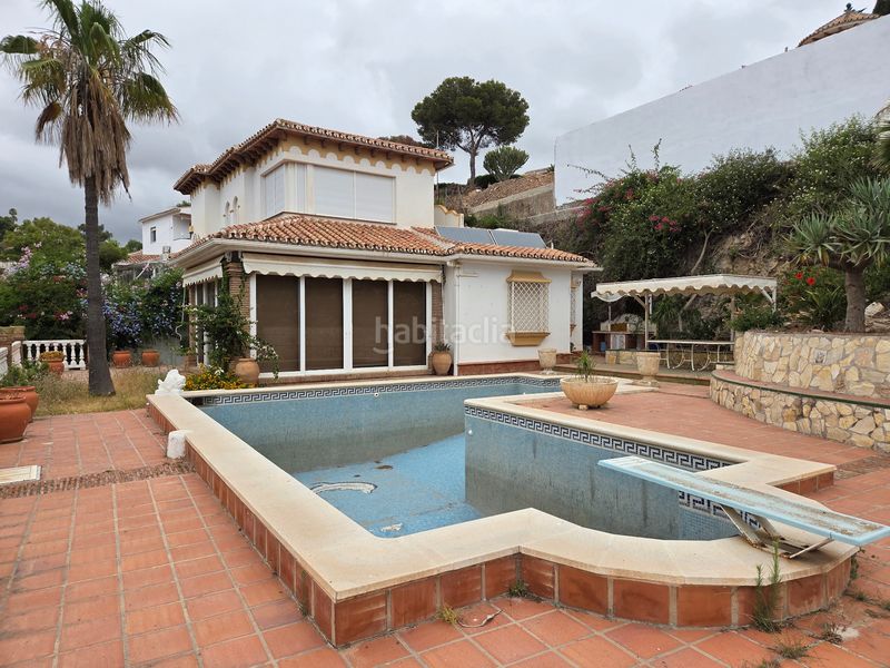 Foto c73a8454-a6d2-4e39-97bc-b719660ce5df. Xalet amb aparcament piscina a Benajarafe
