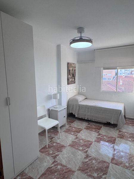 Foto 0e0ebbc6-8ce9-4bb8-a04b-6bfb8d9bb810. Miete etagenwohnung in El Palo Málaga
