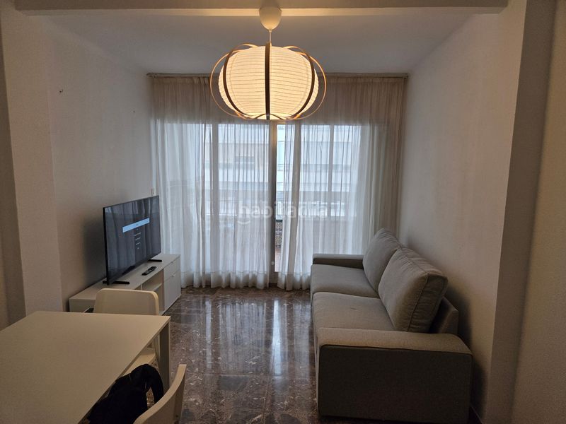 Foto b38d7f22-651b-461c-9578-f5f4ff2b304d. Rent flat in pasaje aránzazu 4 in Los Castillejos - La Trinidad Málaga
