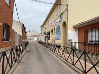 Lloguer Local Comercial a Carranque. Maravilloso local, inmejorable ubicación!