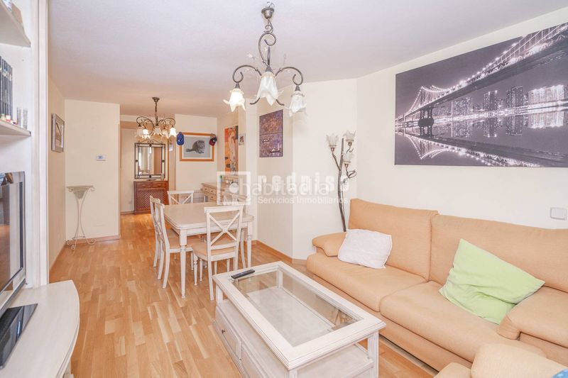 Foto b2016166-26cf-4251-be86-267e6e14bdaf. Pis amb calefacció aparcament a Humanes de Madrid