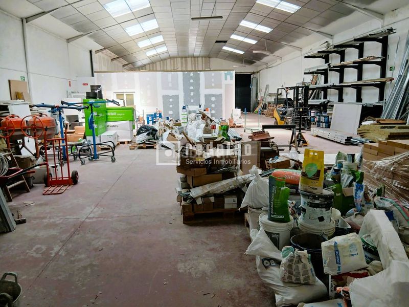 Foto 36adf1c3-035b-49b5-b9de-93074c699e50. Local comercial a Humanes de Madrid