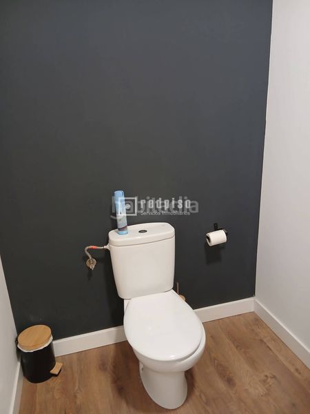Foto cfa1d2bb-81d5-4b20-8235-fc1e22b9b9b6. Local comercial a Humanes de Madrid