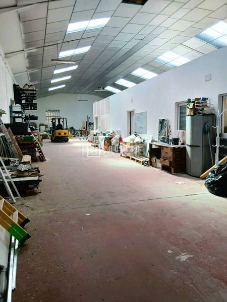 Foto ed43b467-b61b-4948-b992-a1906ca38832. Local comercial a Humanes de Madrid