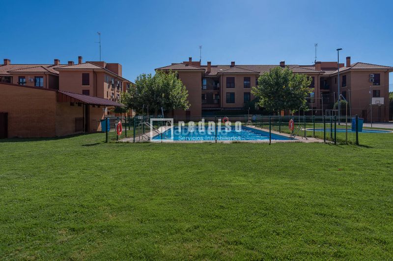 Foto ba5f5995-d951-4cd3-9437-2dfeeb5e1192. Pis amb calefacció aparcament a Humanes de Madrid