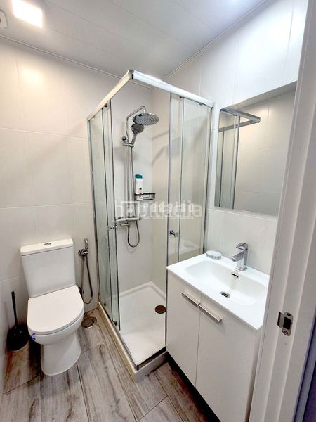 Foto 5f2d4495-91bd-4249-86b7-dc7da55cd6af. Local comercial a Opañel Madrid