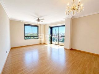 Flat in Opañel. Piso en venta, zona opañel.