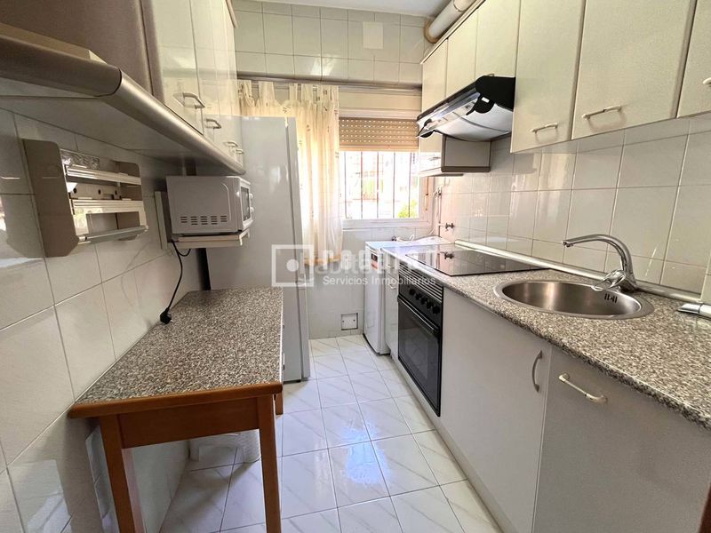 Foto baf57c29-d50a-4a2c-a920-b9f100a87a44. Flat with heating in Opañel Madrid