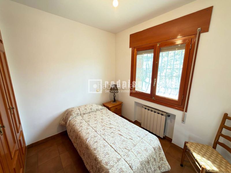 Foto 18500d55-3238-4c99-ae73-7f7c5b413280. Xalet amb calefacció aparcament a Mojadillas-Parque de las Infantas-El Paraiso Valdemorillo