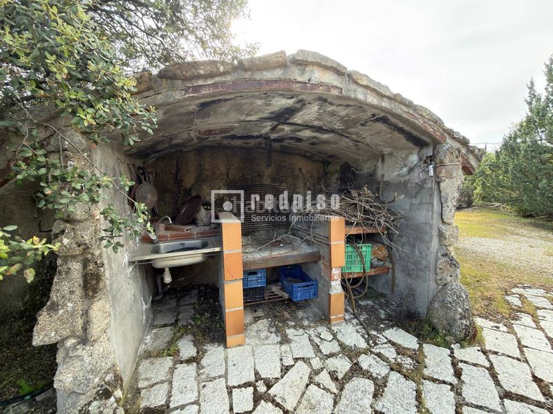 Foto 2625b7e3-a798-452d-a643-d0b712802890. Xalet amb calefacció aparcament a Mojadillas-Parque de las Infantas-El Paraiso Valdemorillo