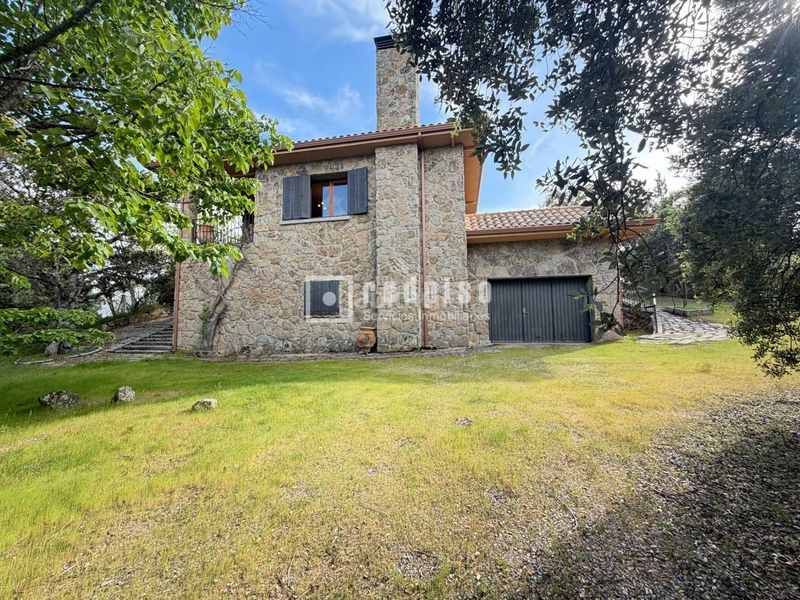 Foto e5079500-b1ac-4a5a-b903-b1d81f99e031. Xalet amb calefacció aparcament a Mojadillas-Parque de las Infantas-El Paraiso Valdemorillo