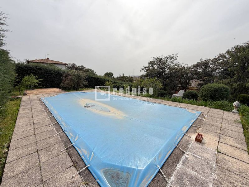 Foto 199be9eb-74e5-448f-bd00-1c80ecb299f7. Xalet amb calefacció aparcament piscina a Cerro Alarcón Valdemorillo