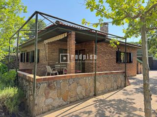 Xalet en Mojadillas-Parque de las Infantas-El Paraiso. Chalet independiente en urbanizaci�n la pizarrera  valdemorillo