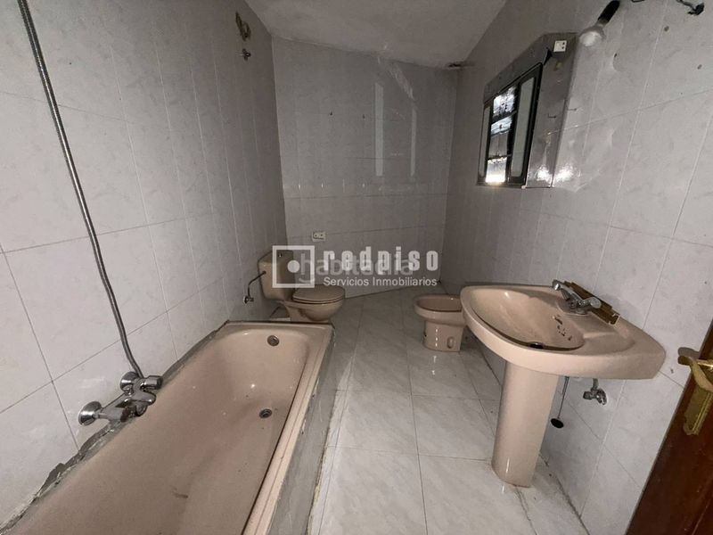 Foto f6e8af0c-dab9-4fe6-88fd-85f7b6a8ce72. Pis amb calefacció a Valdemorillo pueblo Valdemorillo