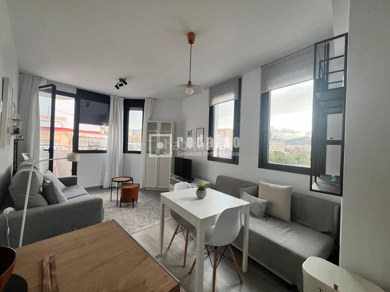 Foto 5803cc0d-753d-47b9-a0b8-47c33381babd. Rent flat with heating pool in Parque Victoria Eugenia Málaga