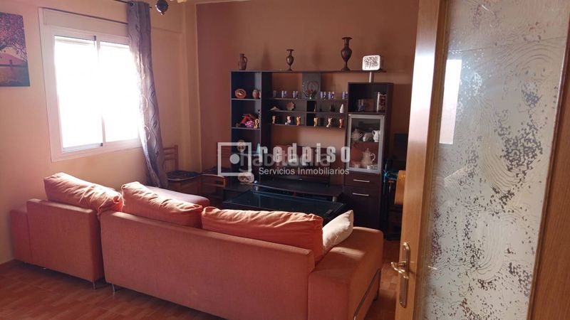 Foto 81a8f751-21cf-4cb1-be5f-e177bae76668. Rent flat in Los Castillejos - La Trinidad Málaga