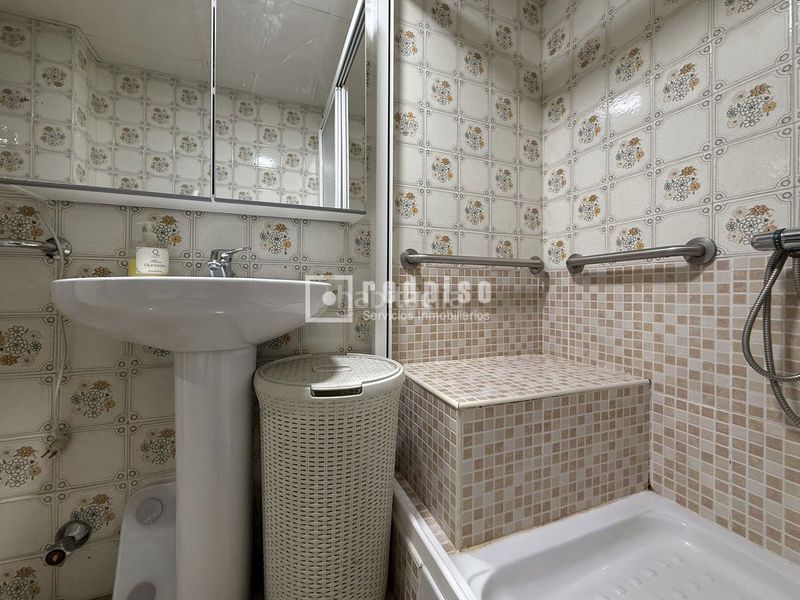 Foto a5fa33f9-c82c-4ea6-9114-340ca5c325d0. Pis amb calefacció a Centro Histórico Málaga