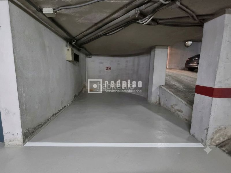 Foto b3fc8d1e-d66b-46af-813d-1f54f4fe3ca3. Aparcament cotxe a Perchel Norte Málaga