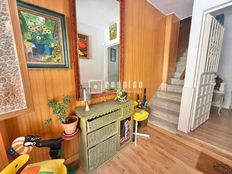 Foto 37536676-0f7d-49f8-ab90-792e6695abff. Casa amb aparcament a La Trinidad Málaga