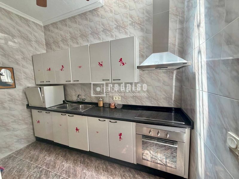 Foto 57797b62-441c-4917-b6d7-4a336bd37221. Casa amb aparcament a La Trinidad Málaga