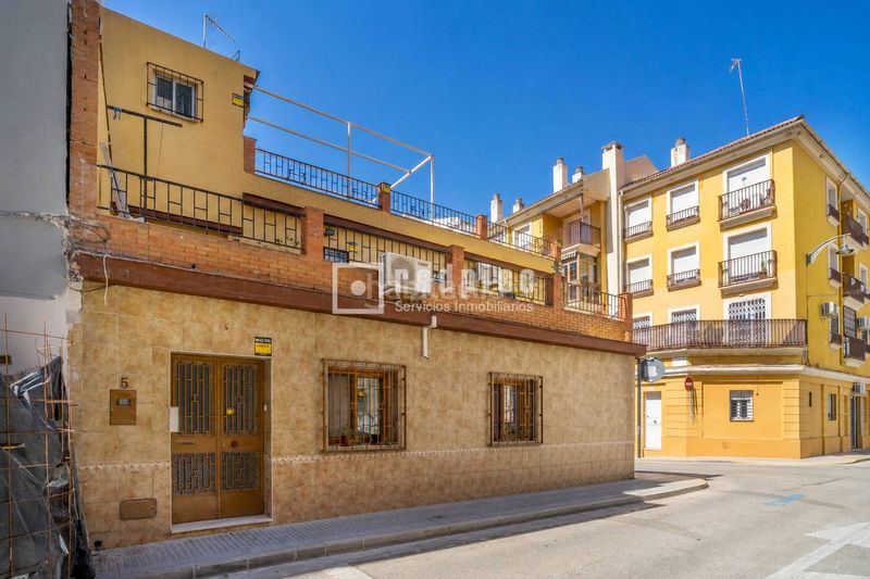 Foto f8297f08-2198-4576-a1f9-06de90e24548. Casa amb aparcament a La Trinidad Málaga