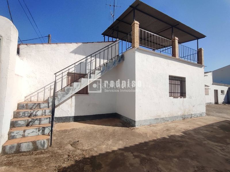 Foto bb02289b-72c0-4127-affe-9f89d7b11bac. Casa amb aparcament a Sierra de Yeguas