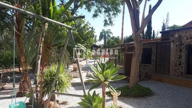 Foto ec7571d4-7520-4a44-81e0-7b92a596e465. Casa amb calefacció aparcament piscina a Pizarra