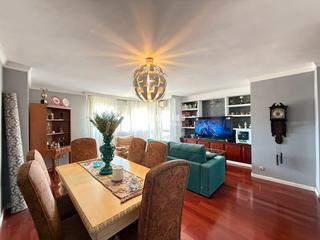 Pis  Benahavís. Amplio piso con vistas al mar en la zona de la concha, málaga