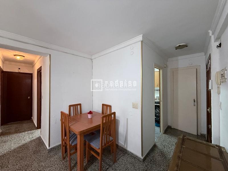 Foto 210a5f44-1e74-4319-bff7-e794eef90894. Piso gran oportunidad en la luz orientación sur en Málaga