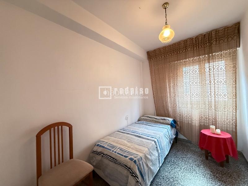 Foto dc6de376-9d4e-449b-bbf2-d712cb392f87. Piso gran oportunidad en la luz orientación sur en Málaga