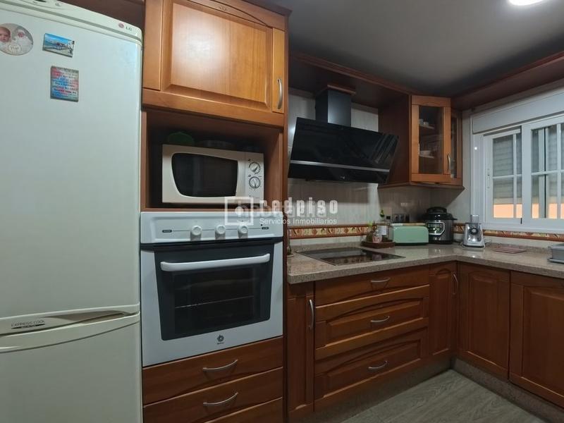 Foto 5ce4e63f-48a3-4c12-89fa-17257f5bdff7. Rent flat with heating in Puerta Blanca Málaga