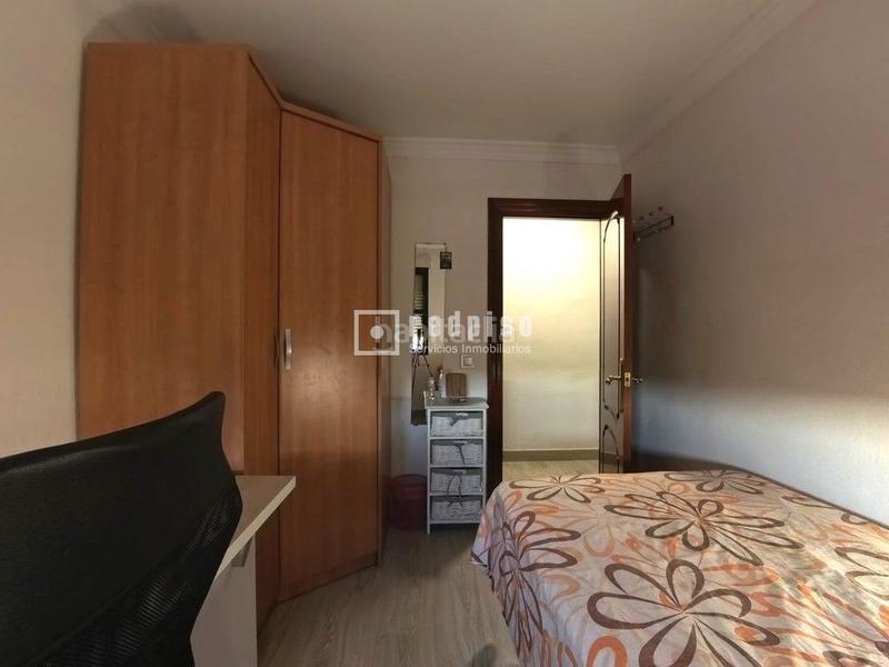 Foto 6e620fe1-e831-4f20-a86c-ceb736519416. Rent flat with heating in Puerta Blanca Málaga