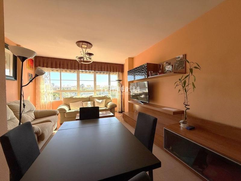 Foto 54b43cb4-0b82-4fe0-a491-ad588de50485. Appartement avec parking piscine dans Puerta Blanca Málaga