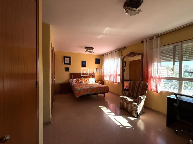 Foto 768bddbe-f54f-40ca-b44f-856f5bd84f31. Appartement avec parking piscine dans Puerta Blanca Málaga