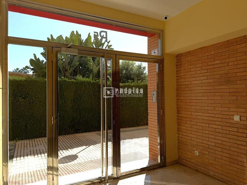 Foto b4f01ceb-9c8e-46d0-babc-82a9136199f0. Appartement avec parking piscine dans Puerta Blanca Málaga