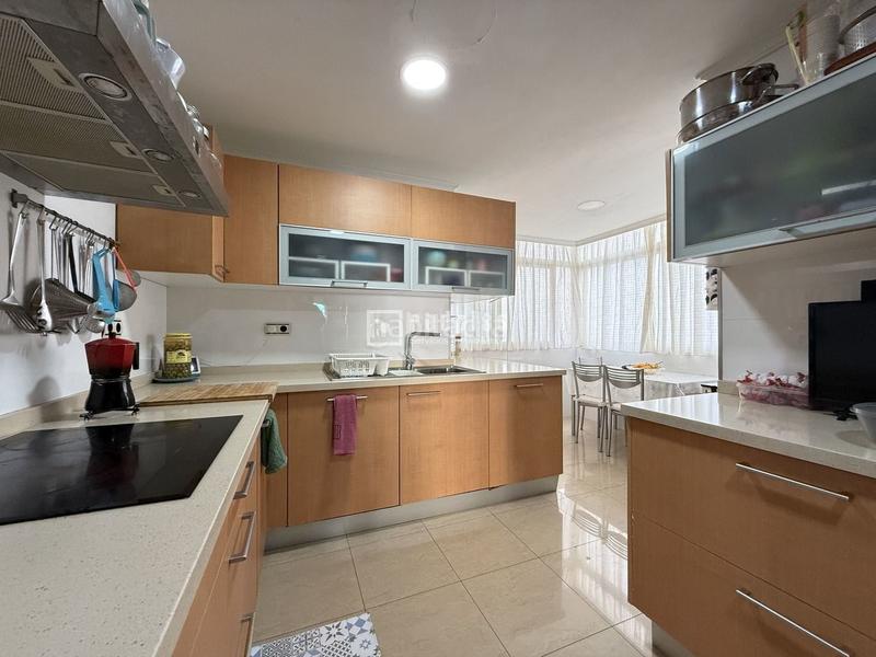 Foto c4b8d925-fce7-4dc7-b7d2-5f46c5040925. Flat with heating parking pool in Puerta Blanca Málaga