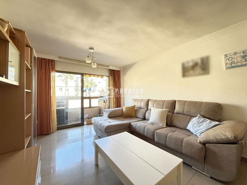 Foto c00aa2ad-326e-41a0-afc8-b88e7c688b3a. Flat with heating parking pool in Puerta Blanca Málaga